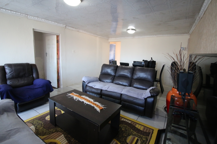 5 Bedroom Property for Sale in Mdantsane Eastern Cape